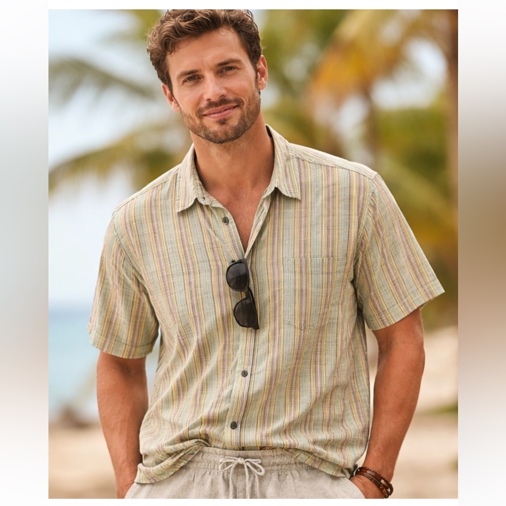 The Territory Ahead Men’s Vintage Multicolor Striped Button Down Shirt. Size XL
